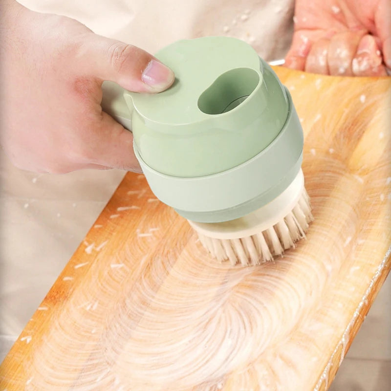 Coupe-légumes électrique avec brosse de nettoyage intégrée